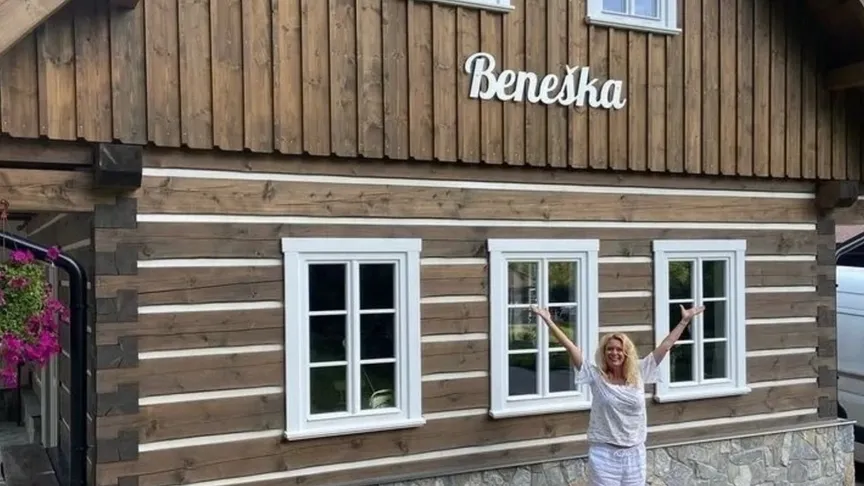 Lucie Benešová kvůli neodborné chybě mohla přijít o svou vysněnou roubenku.