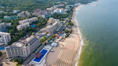 Pohled shora na bulharské pobřeží