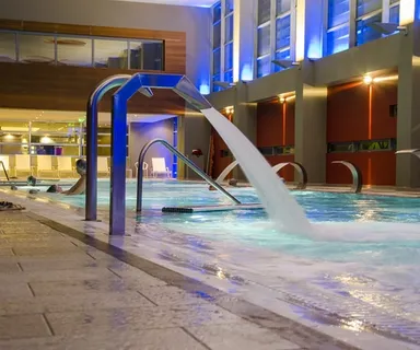 Tyto české lázně léčí jinak než ostatní! Češi je neznají, turisté je milují Tyto české lázně jsou luxusní a levné.