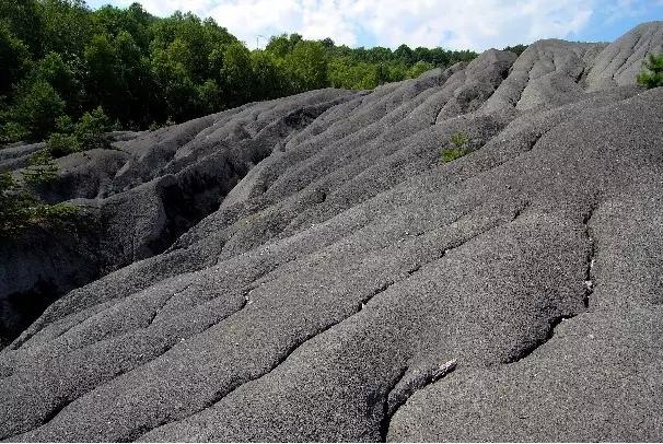 Hřebeč vytěžená hlušina