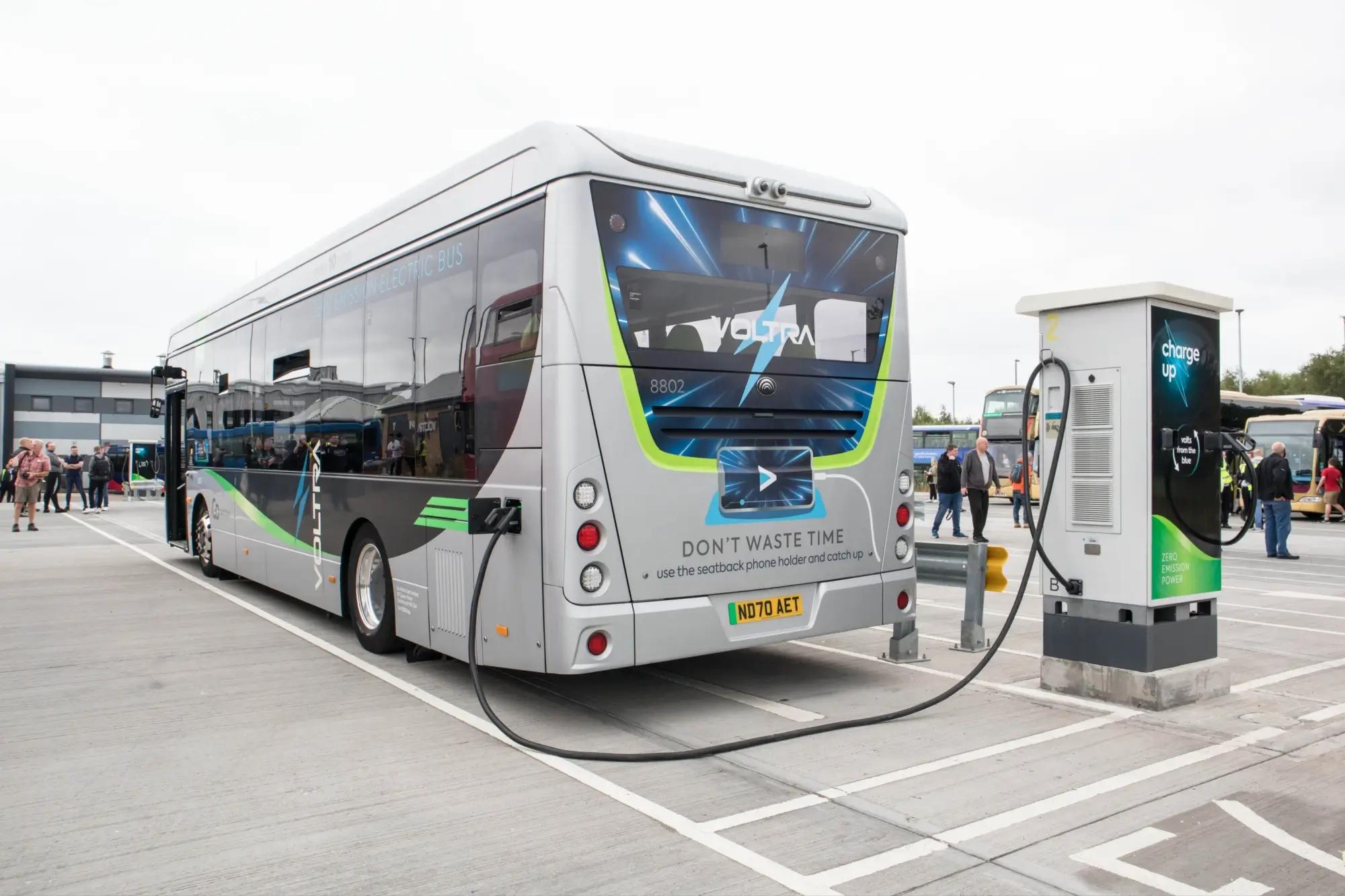 Nabíjení elektrického autobusu