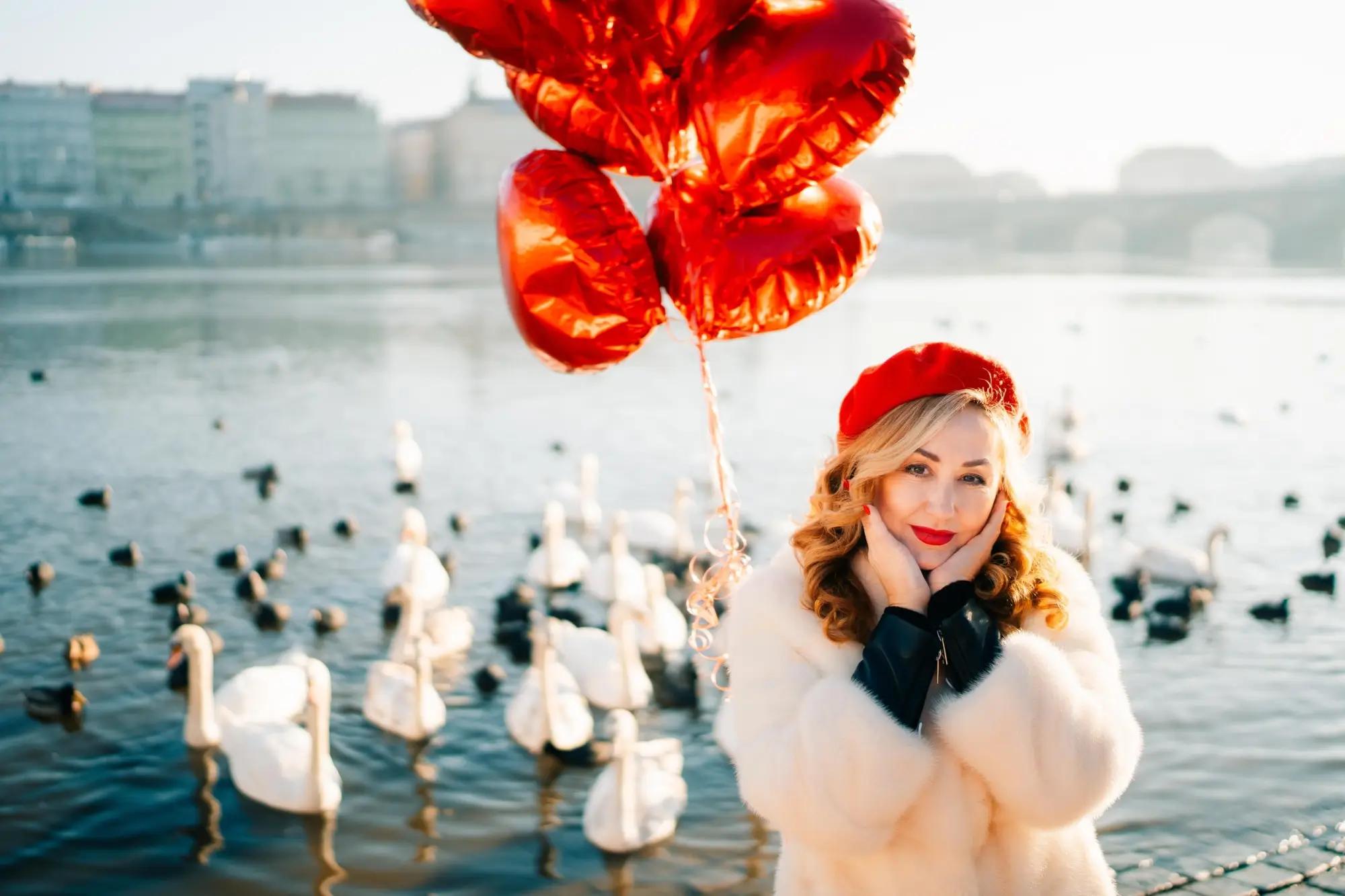 Měsíc zamilovaných nás potěší hřejivějšími teplotami. Zdroj: shutterstock.com